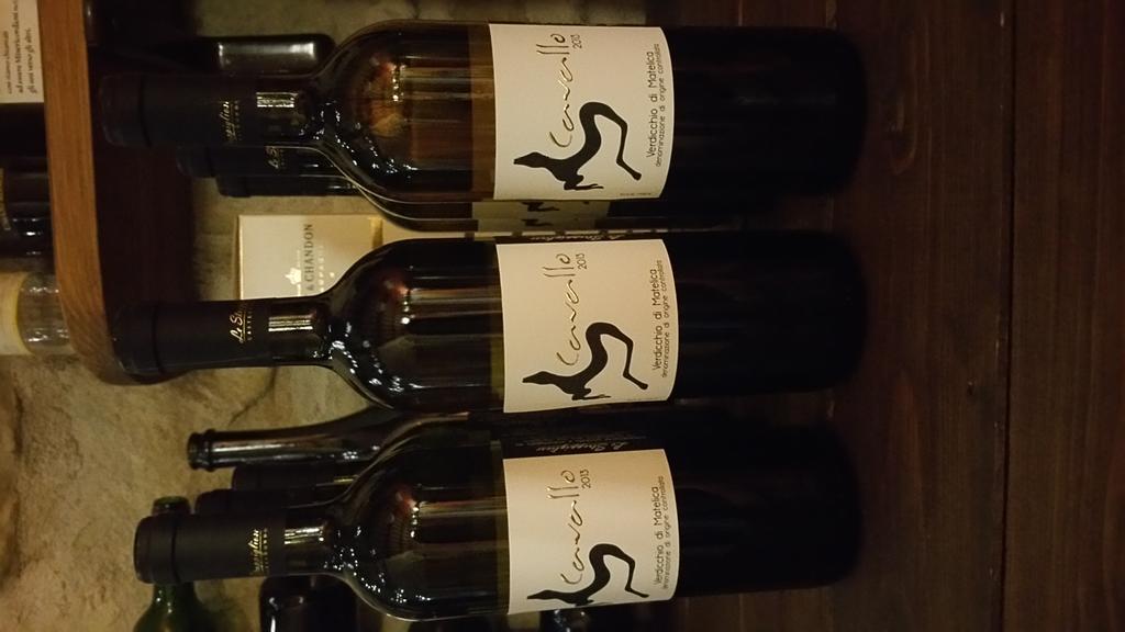 Pietra Maula Agriturismo Castelraimondo エクステリア 写真