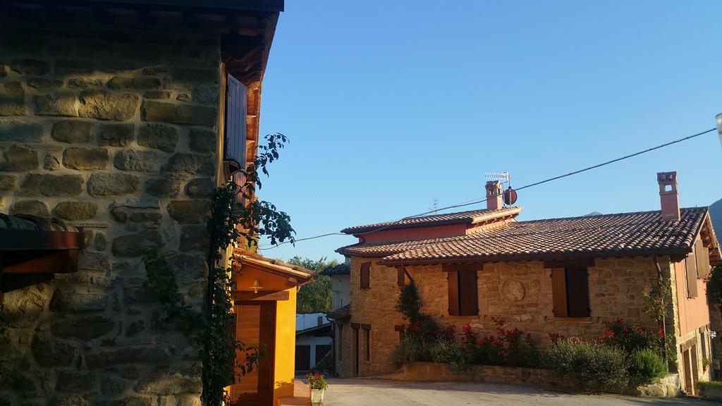Pietra Maula Agriturismo Castelraimondo エクステリア 写真